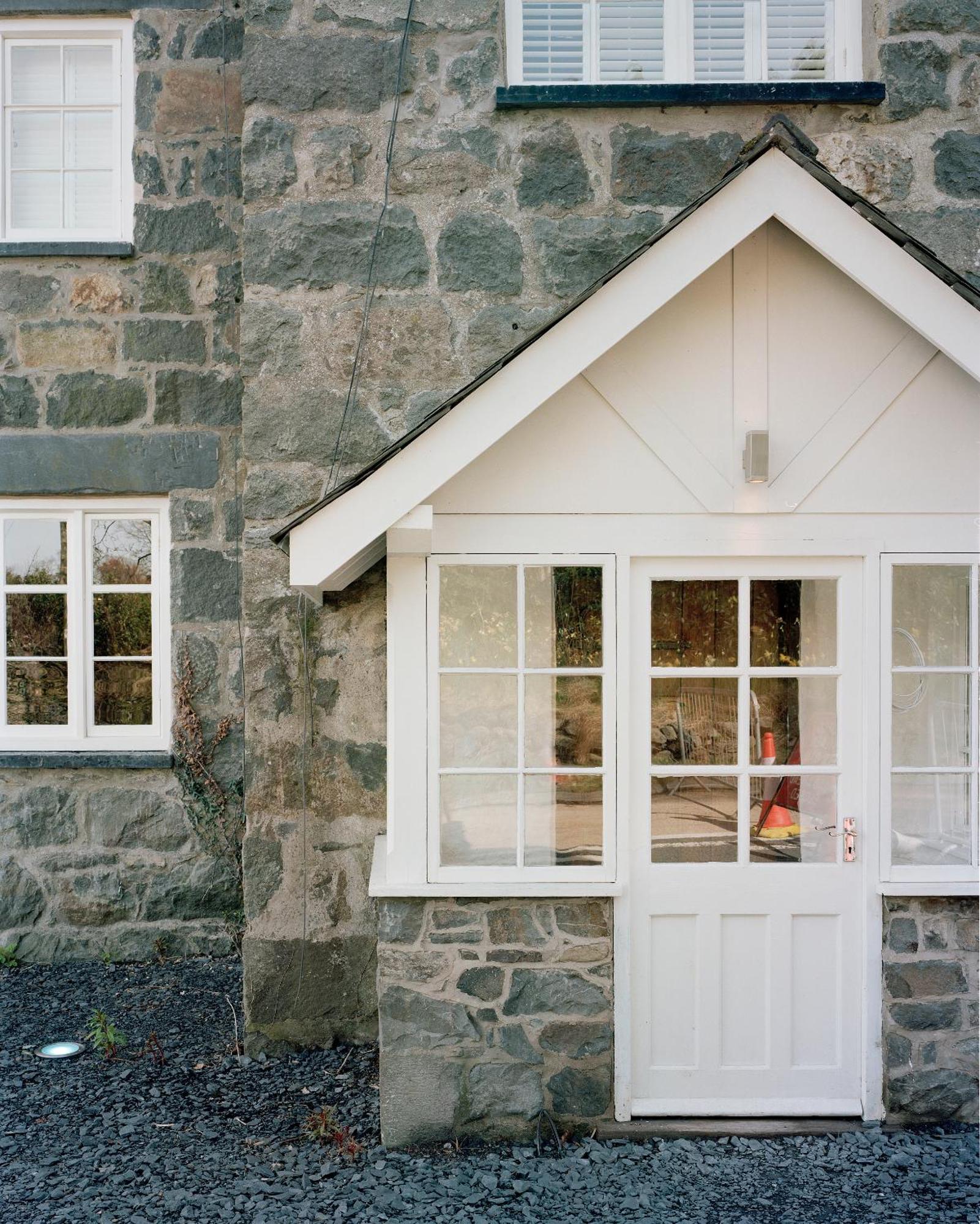 Cross Foxes - Bar Grill Rooms Dolgellau Exterior photo